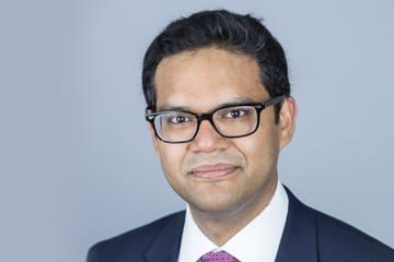 Mr Syed Aftab, Consultant Spinal Orthopaedic Surgeon