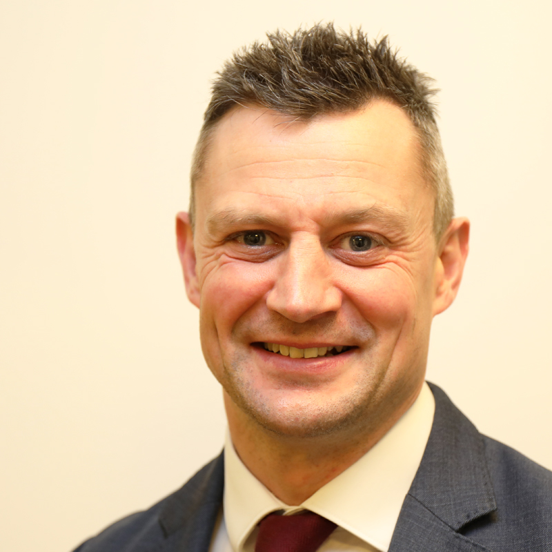 Andrew Fairweather, Chief Operating Officer