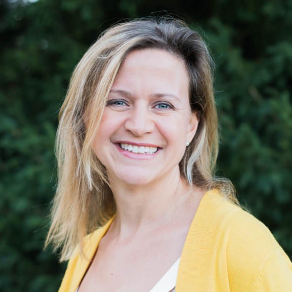 Dr Alexandra Stewart